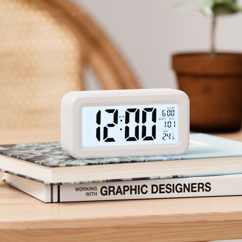 Réveil numérique à piles avec  - Modern Electronics Gadgets avis et prix