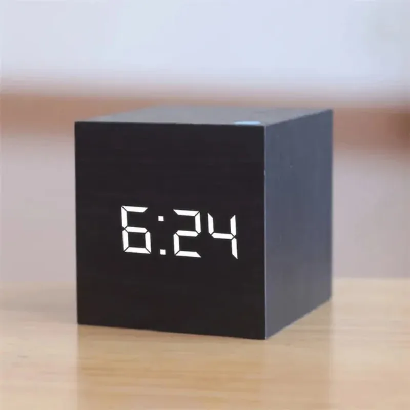 Horloge électronique numérique - Modern Electronics Gadgets avis et prix