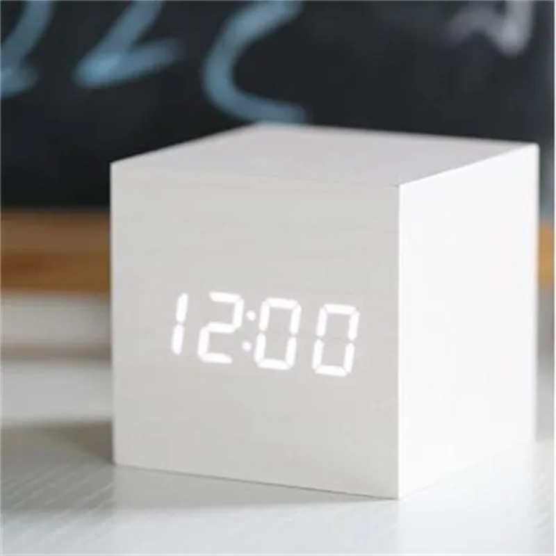 Horloge électronique numérique - Modern Electronics Gadgets avis et prix